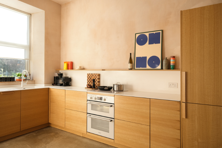 Warm minimalism in Glasgow: a Japandi style kitchen with HIMACS